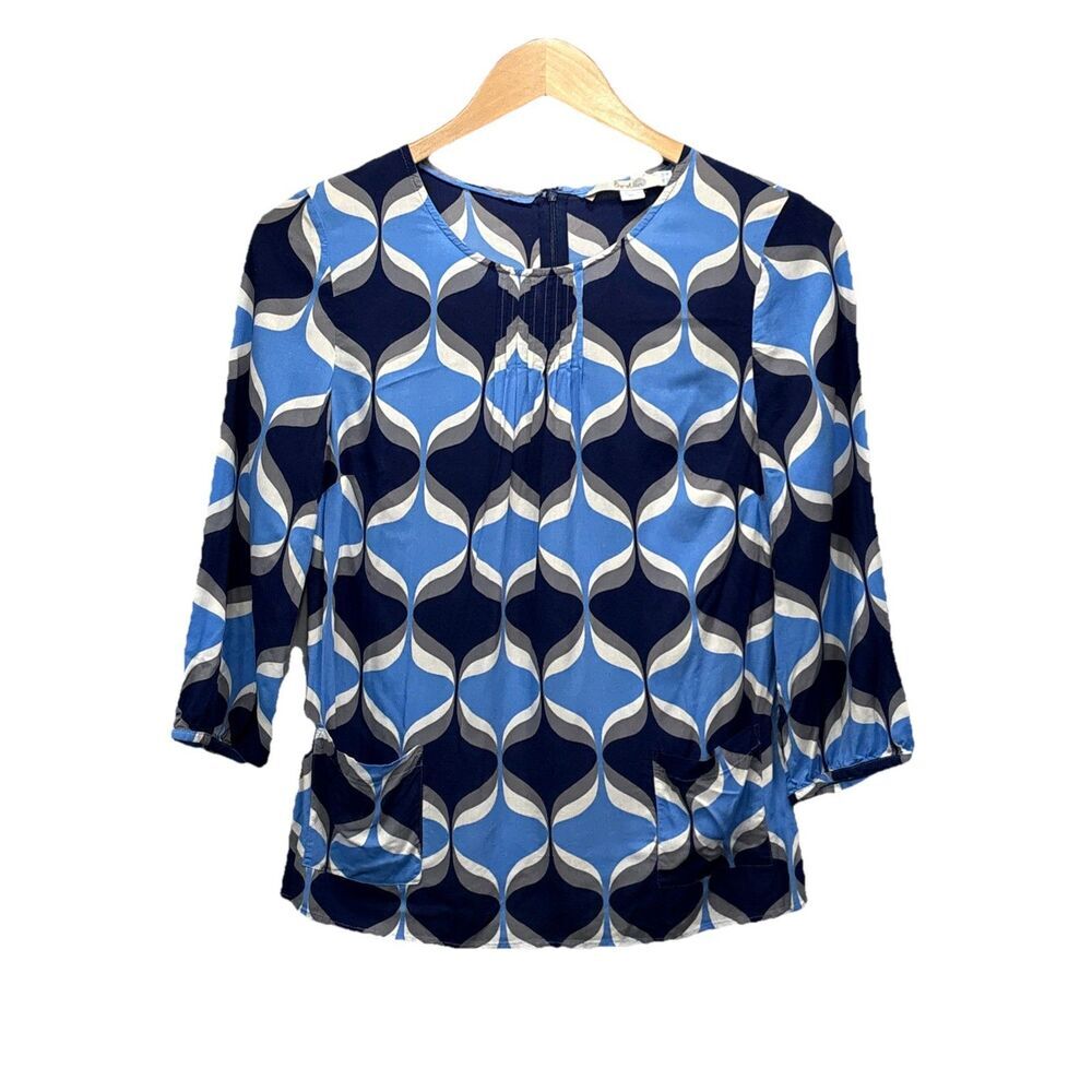 Boden Geometric Pintuck Top Womens 8 Blue Mod Retro 3/4 Sleeve Blouse Pocket Zip